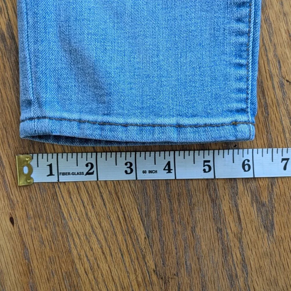 Express // Men's Slim Jeans // Light Blue // 31 x 32